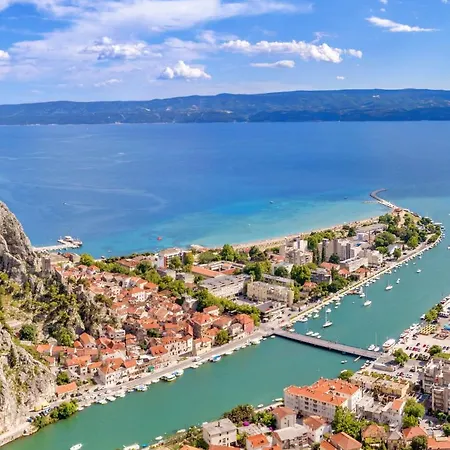 Sea Bliss - Private Tiny House Apartment Omis