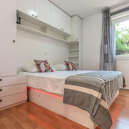 Sea Bliss - Private Tiny House 公寓 奥米什